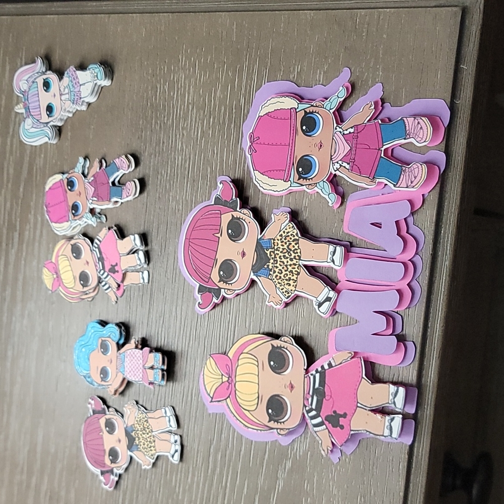 Cake topper